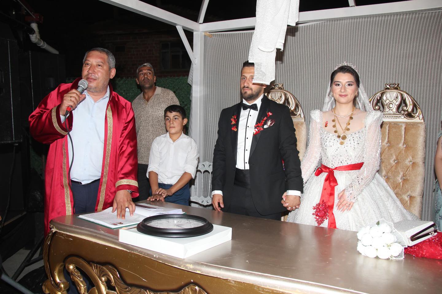Ceylan ve zsevik Ailelerinin Mutlu Gn