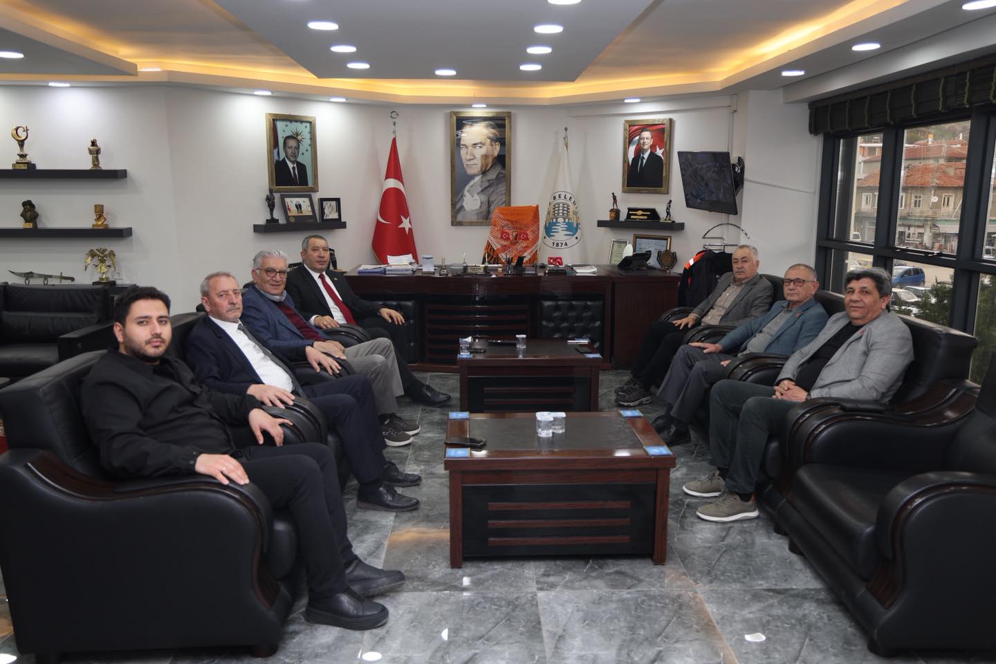 CHP Afyon �l Y�netiminden Belediye Ba�kan�m�z Veysel Top�u�ya Ziyaret