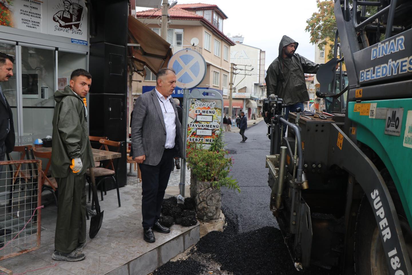 Dinarda Asfalt almalar Tm Hzyla Devam Ediyor
