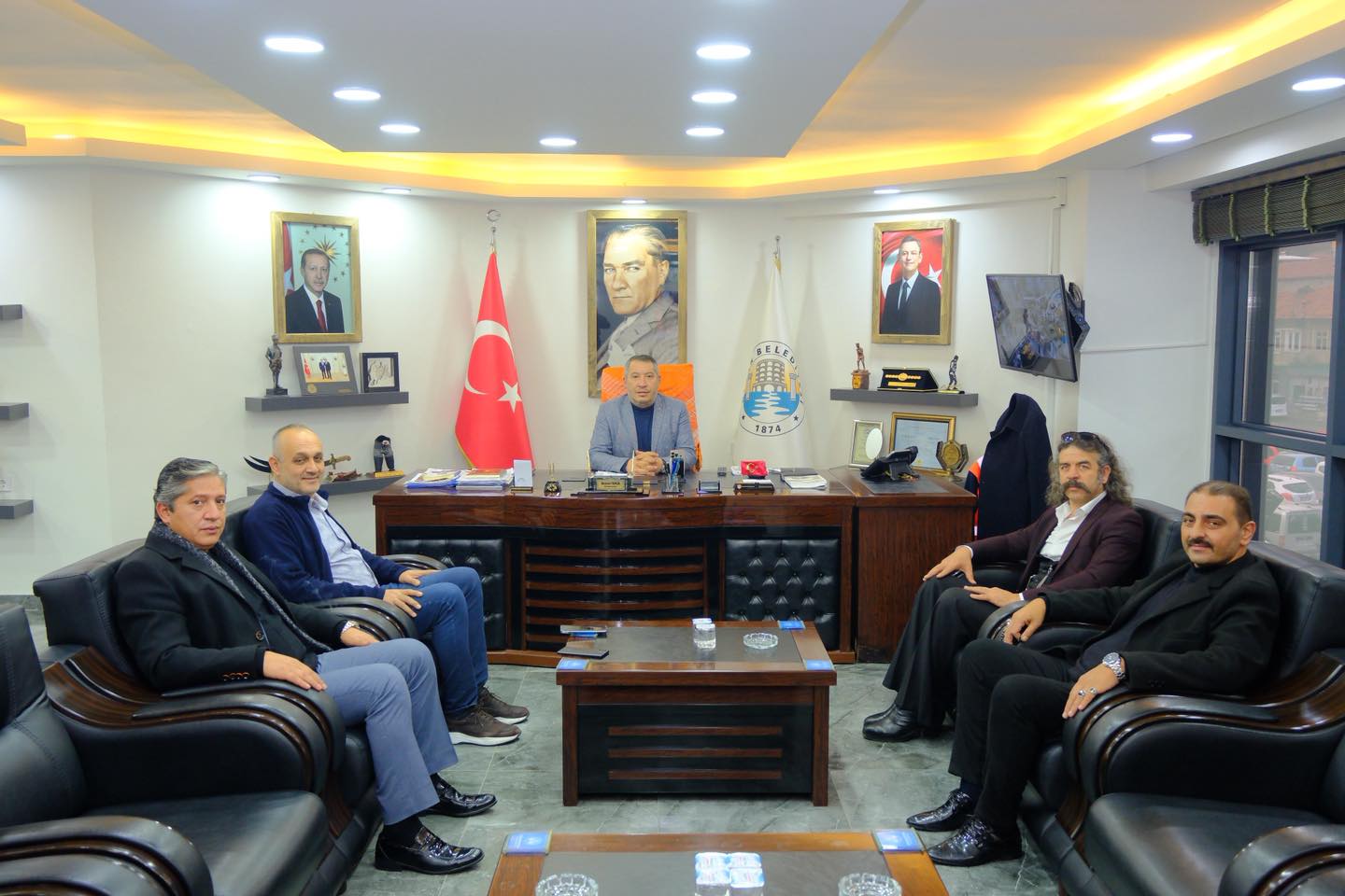 Fenomen Pala Day��dan Belediye Ba�kan�m�z Veysel Top�u�ya Ziyaret