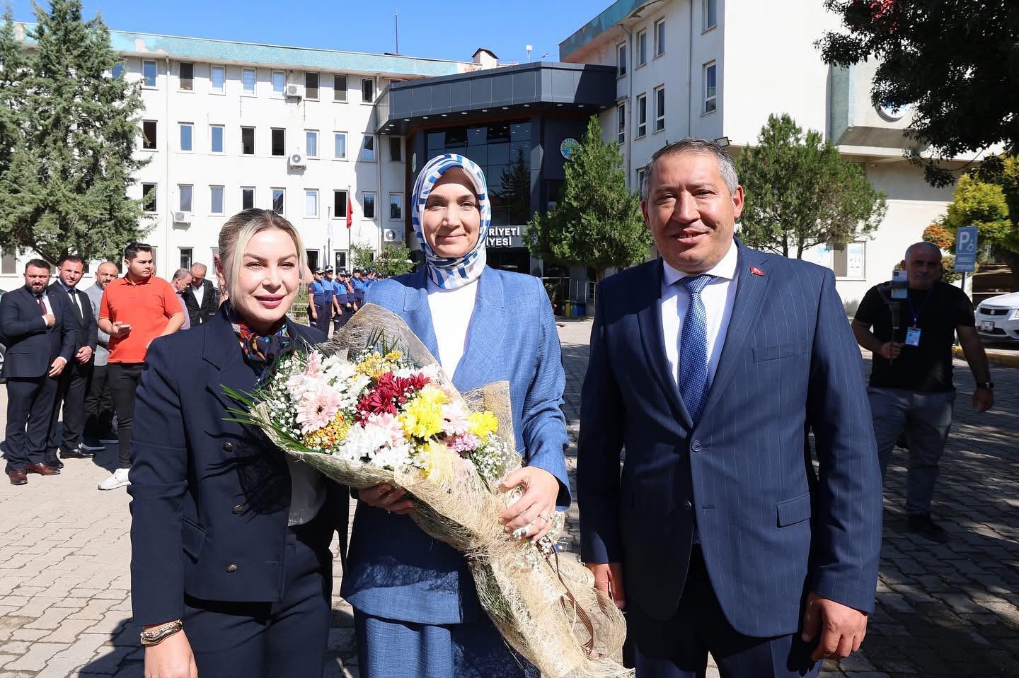 Afyonkarahisar Valimiz Do. Dr. Kbra Gran Yiitbandan Dinar Belediyemize Ziyaret