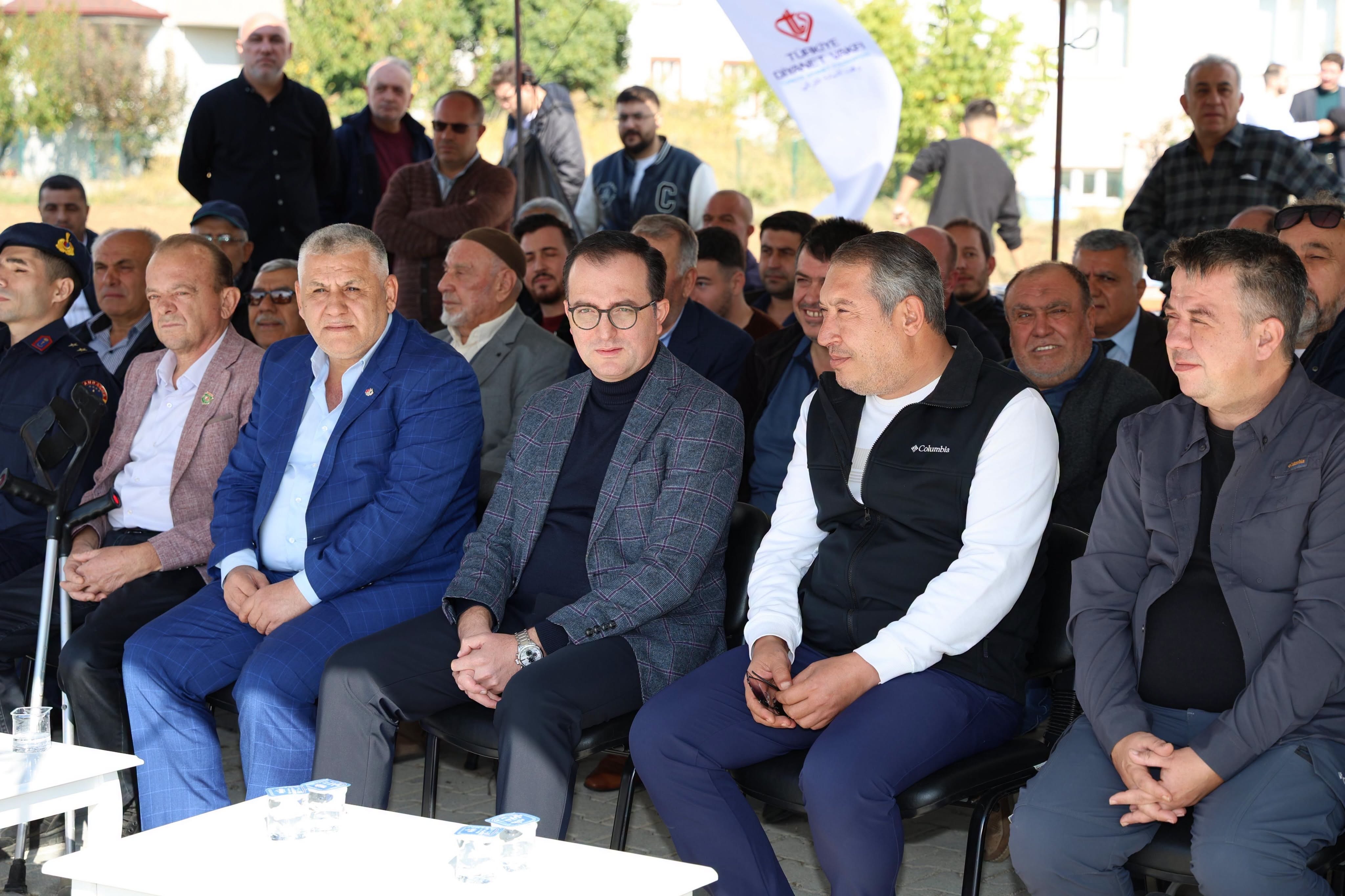 Koruba�� Camii�nin Temeli Dualarla At�ld�
